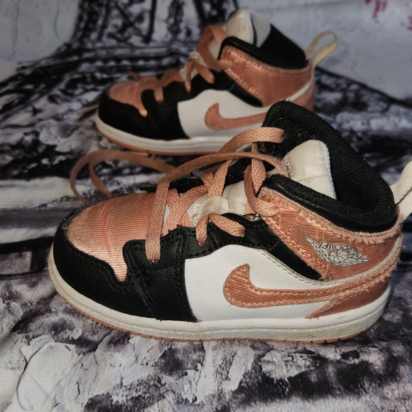 Air Jordan 1 Mid TD 'White Light Madder Root' - Picture 3 of 4
